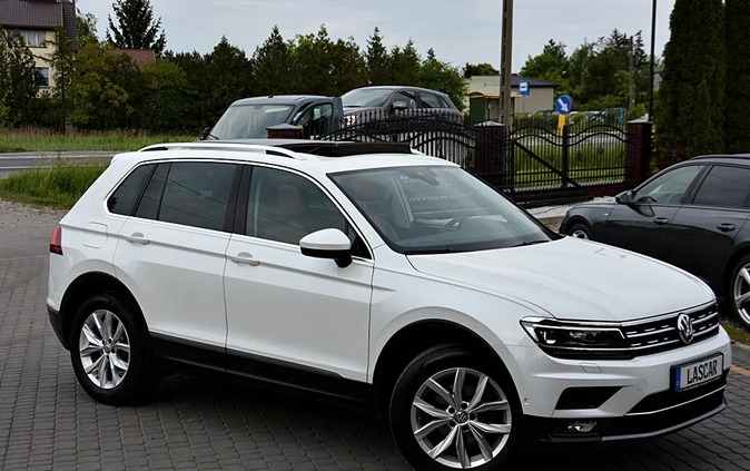 Volkswagen Tiguan cena 89700 przebieg: 171750, rok produkcji 2018 z Warka małe 667